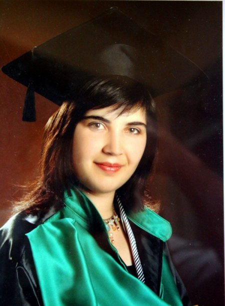 Gülsar, şehit öğretmenin ailesini ziyaret etti