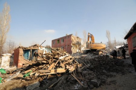 Gülseren-anayurt Kentsel Dönüşüm Projesi'ne Muhtarın Evinden Başlandı