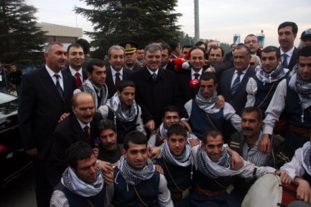 Gül'ü Büyük Karşılama