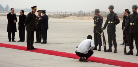 Gül'ü Büyük Karşılama