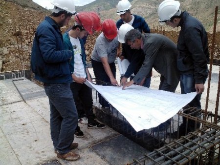 GÜ’lü inşaat teknikerleri işi mutfağında öğreniyor