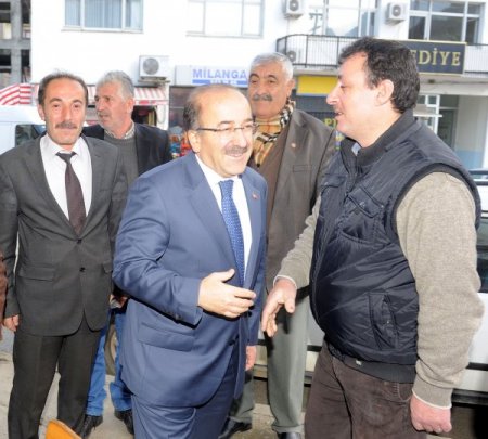 Gümrükçüoğlu: Büyükşehire karşı olanların amacı üzüm yemek değil