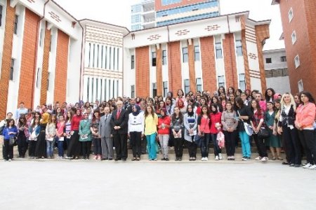 Gümüşhane’nin başarılı öğrencileri Rize’de