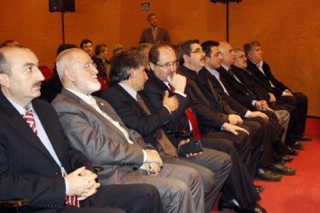 Gündoğan: Gıda ihracatında gelecek, helâl sertifikalı ürünlerin