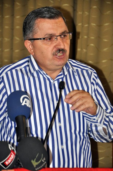 Gündoğdu: Bakan Dinçer’in öğretmeni sevmeyen tarzı bize engel olamayacak