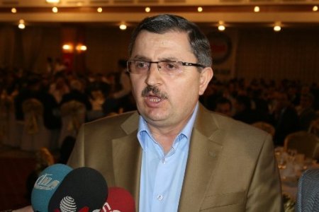 Gündoğdu: Başörtüsü yasağının dayanağı darbecilerin çaktığı yönetmelik