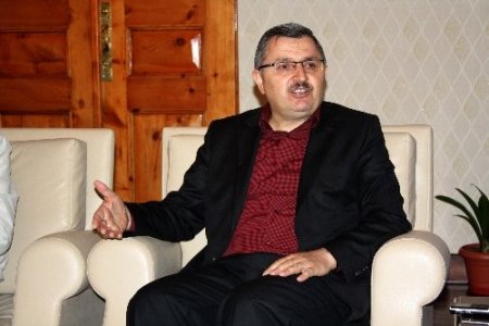 Gündoğdu: Vatanın bölünmez bütünlüğüne zarar gelseydi destekçiler farklı olurdu