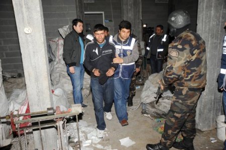 Gündüz Eylem Gece Hırsızlık Yapıyorlar