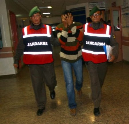 Gündüz Taktıkları Kabloları Gece Çalan İşçiler Tutuklandı
