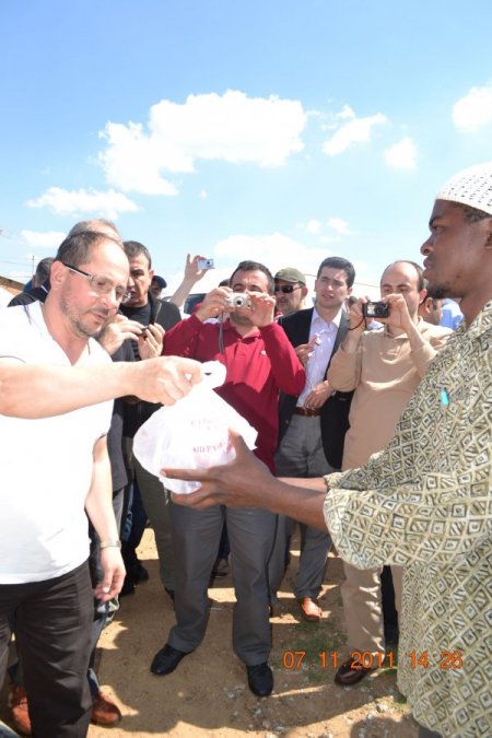 Güney Afrika’da 10 Bin Paket Et Dağıtıldı