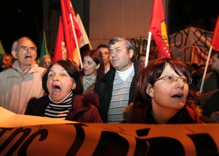 Güney Kıbrıs'ın için atılan imzalar eylemleri durdurmaya yetmedi