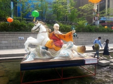 Güney Kore, Buda’nın doğum haftasını kutluyor