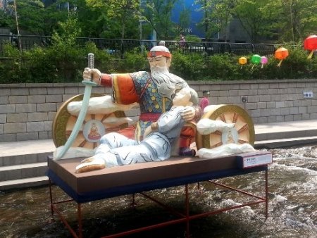 Güney Kore, Buda’nın doğum haftasını kutluyor