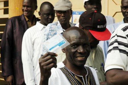Güney Sudanlılar Referandumda Oy Kullandı