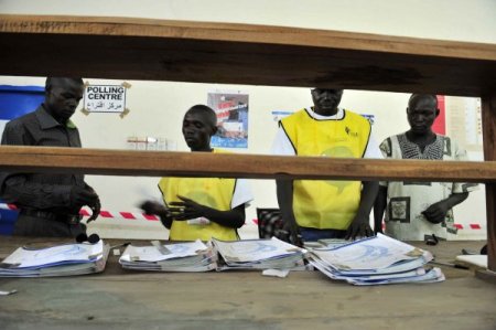 Güney Sudanlılar Referandumda Oy Kullandı
