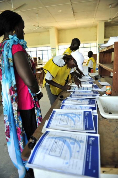 Güney Sudanlılar Referandumda Oy Kullandı