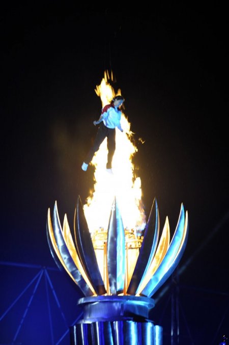 Güneydoğu Asya Oyunları, Muhteşem Açılışla Başladı