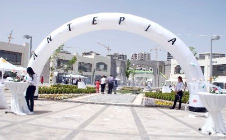 Güneydoğu’nun en büyük konut projesi Antepia'da ev teslimleri başladı