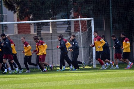 Günü izinli geçiren Galatasaray, Beşiktaş için yarın topbaşı yapacak