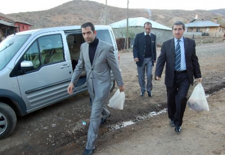 Gurbetçiler, 4 Bin Aileye Kurban Eti Dağıttı