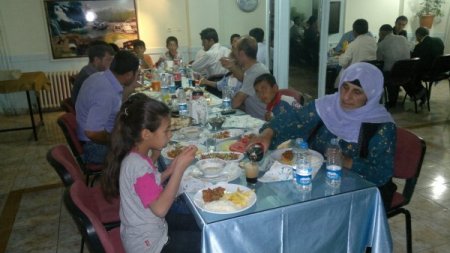 Gürpınar Kaymakamı Kaya'dan Kimsesiz Çocuklara İftar