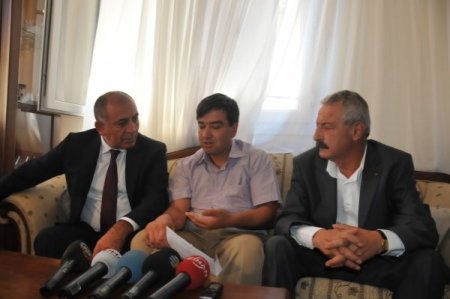 Gürsel Tekin, Umut Ceylan'ın ailesini ziyaret etti