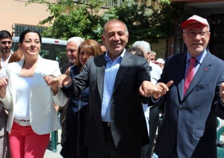 Gürsel Tekin: Başbakan'ın 10 yılı, Hitler'in uygulamalarına benziyor