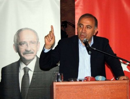 Gürsel Tekin: İstanbul'un sorunlarının projeleri ile meşgulüz, adaylık kolay