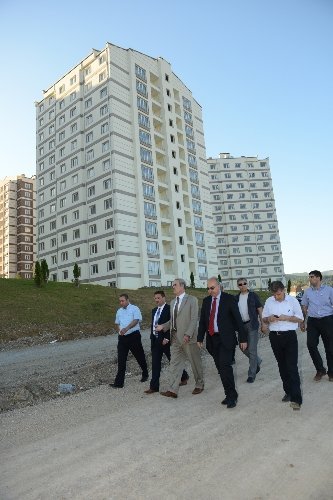 Gursü TOKİ konutları yola kavuşuyor