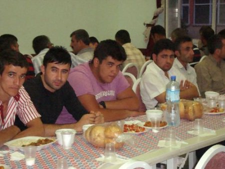 Gürün'de Esnaflar İftarda Biraraya Geldi