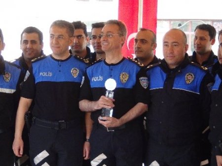 Güven: Diyarbakır halkının desteğiyle Türkiye birincisi olduk