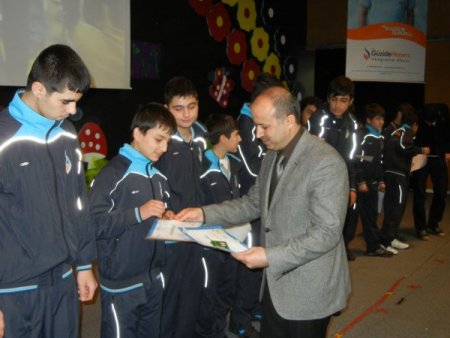 Güzide Hanım Ortaokulu'nda ödül töreni