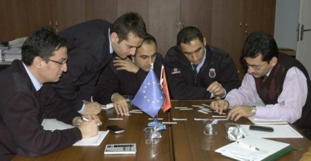 H Tipi Cezaevi personeline proje yazma eğitimi