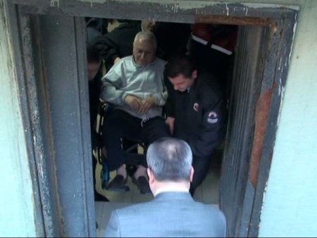 Haberal, Hastaneden Böyle Çıkarıldı