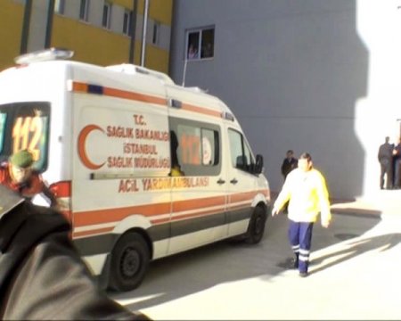 Haberal'ı Hastaneye Getiren Jandarma Görevlisine Ambulans Çarptı