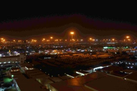 Hacı adayları Arafat’ta geceyi dua ederek geçiriyor