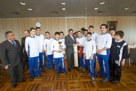 Hacı Boydak, şampiyon takımı ödüllendirdi