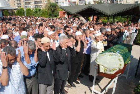 Hacı Hanım Kazancı son yolculuğuna dualarla uğurlandı