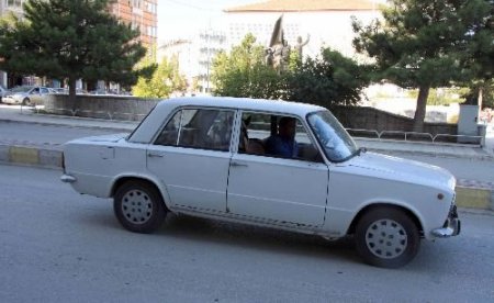 Hacı Murat, Buzağı Taşırken