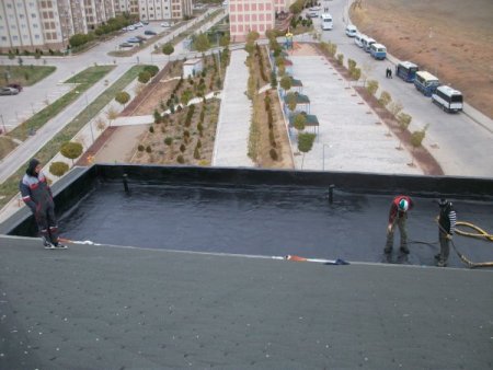 Hacıbey TOKİ Camisi'nin akıtan tavanı yapıldı