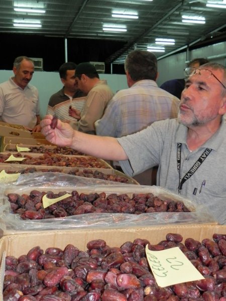 Hacılar Hurma Alış-verişinde