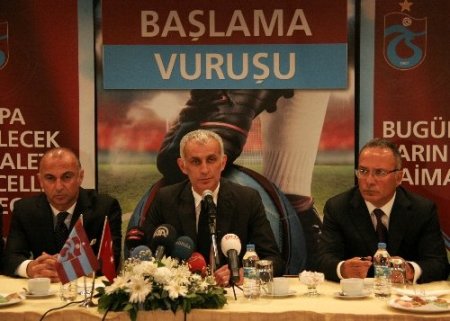 Hacıosmanoğlu: Trabzonspor'un hocası Mustafa Reşit Akçay'dır