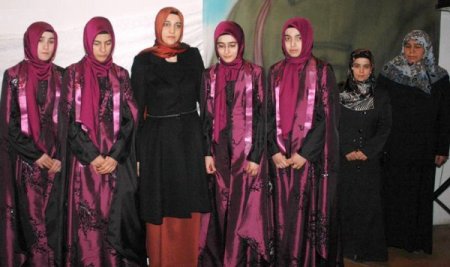 Hafızlar Belgelerini Törenle Aldı