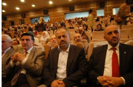 Hafızlığını Tamamlayan 17 Kız Öğrenci Tac Giydi