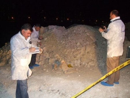 Hafriyatta İnsan İskeleti Bulundu