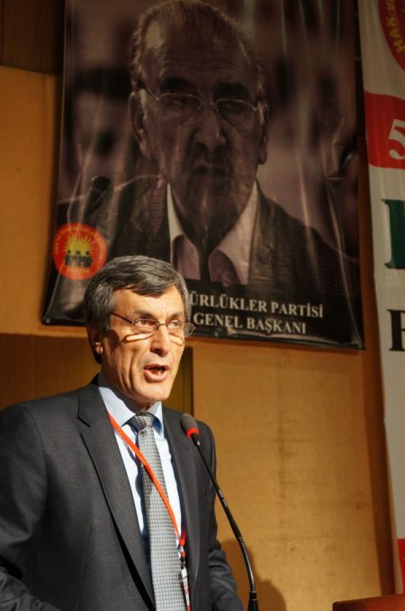 Hak-Par Genel Başkanı Bozyel: Kürt sorunu yeni bir anayasa sorunudur