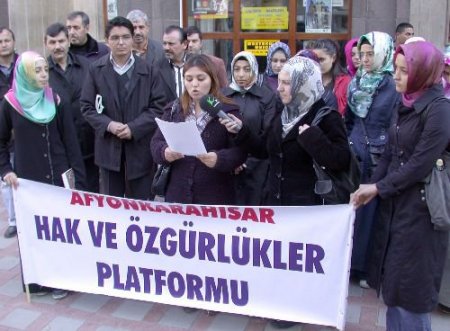 Hak Ve Özgürlük Platformu: Üniversitelerdeki Her Türlü Baskıcı Uygulamanın Karşısındayız