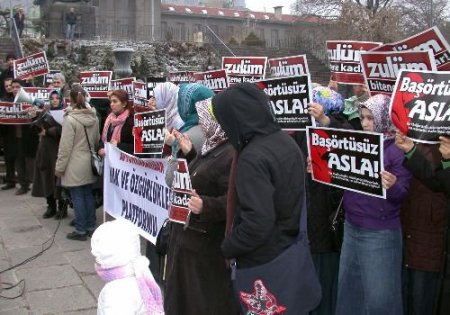 Hak Ve Özgürlükler Platformu Eylem Yaptı