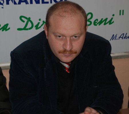 'hakimle Tartıştı' Diye 5 Gün Tutuklu Kalan Öğretim Görevlisinden Eğitim Bir-sen'e Ziyaret
