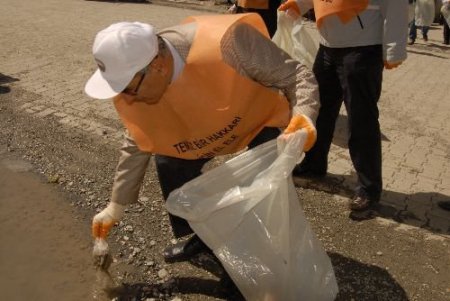 Hakkari Belediyesi Temizlik Kampanyası Başlattı